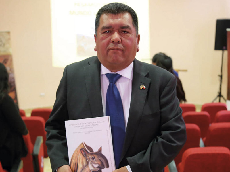 Osvaldo Rojas Mondaca: Director del Museo y Encargado de Patrimonio y Museos, de la Corporación de Cultura y Turismo de la Ciudad de Calama.